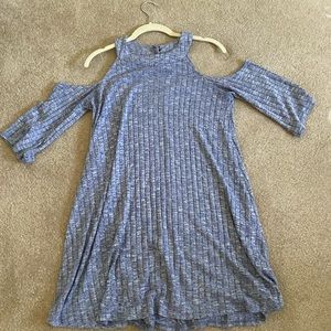 💛 off the shoulder blue short sleeve dress